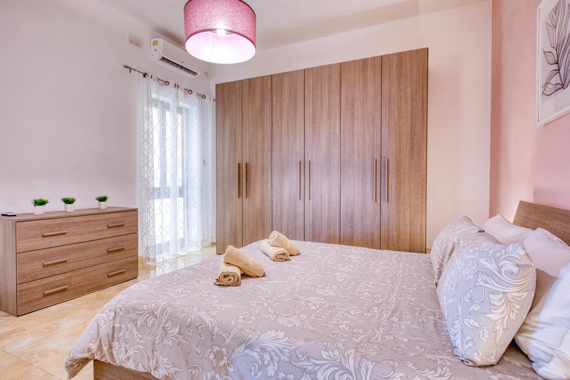 Xagħra Spacious, Bright, Valley & Sea View Maisonette מראה חיצוני תמונה