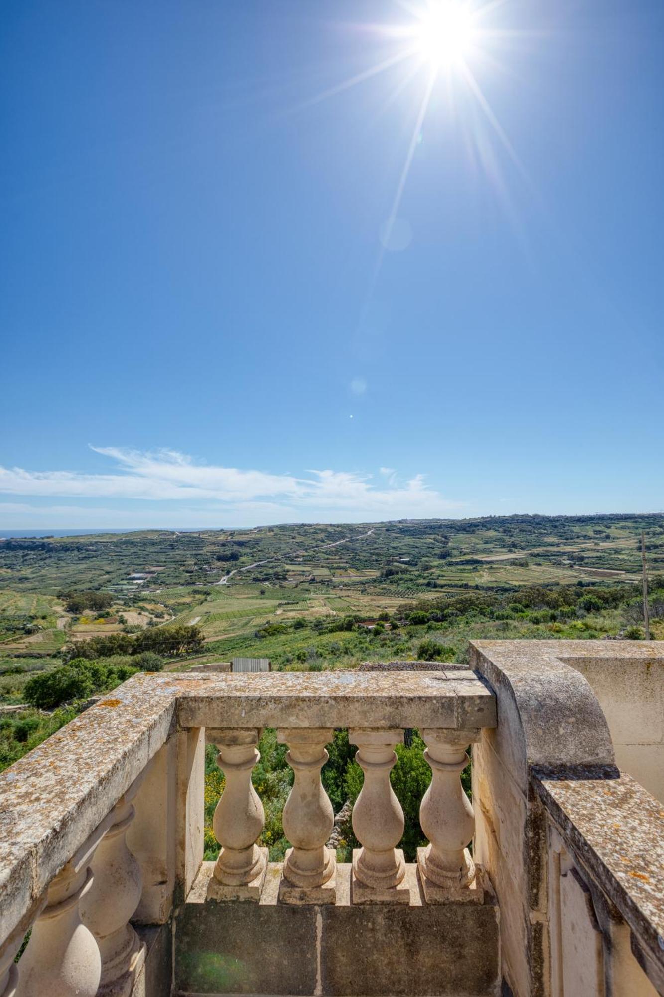 Xagħra Spacious, Bright, Valley & Sea View Maisonette מראה חיצוני תמונה