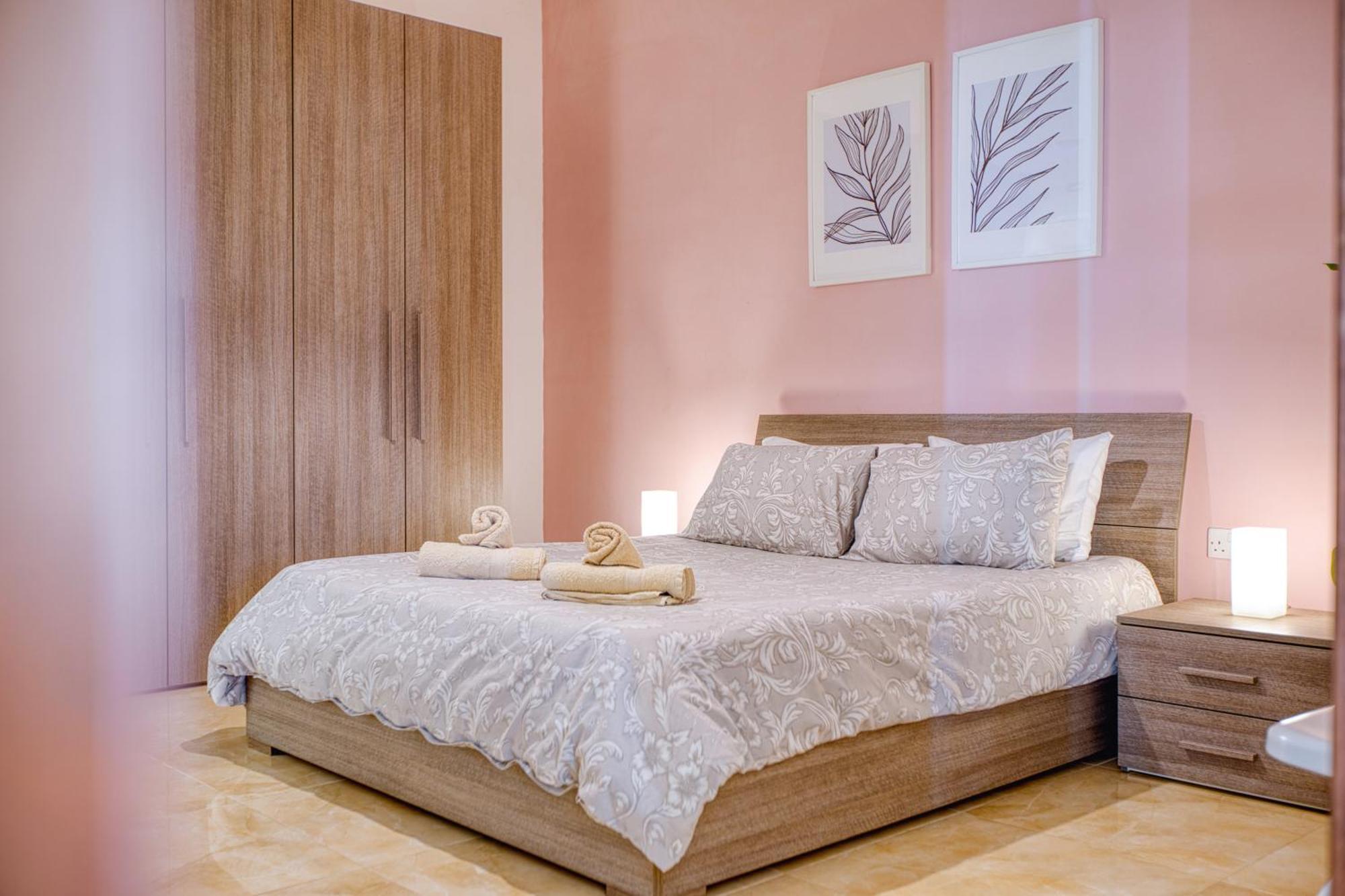 Xagħra Spacious, Bright, Valley & Sea View Maisonette מראה חיצוני תמונה